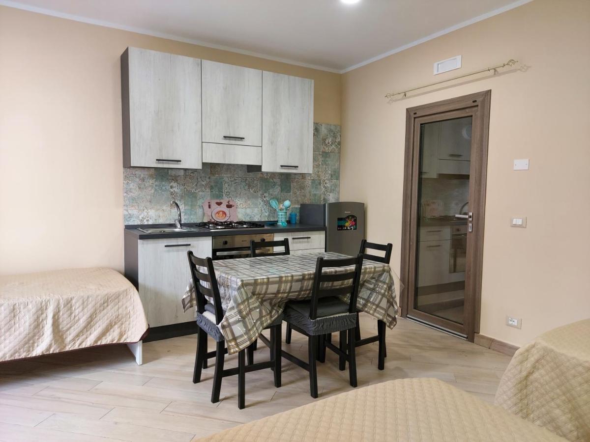 Parsifal Family Room Кампофеличе-ди-Роччелла Экстерьер фото